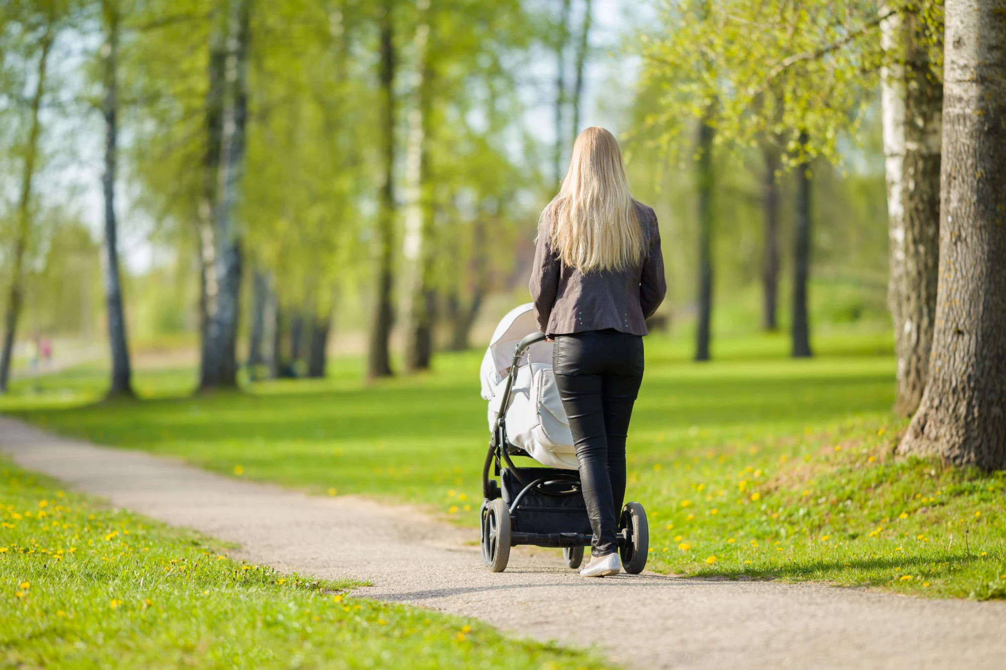Motherhood and Caregiving Can Reshape Emotional Well-Being<br />
